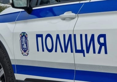 Повдигнаха обвинение на мъж за заплахи и нападение на полицай в Казанлък