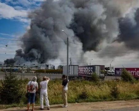 Украински дрон удари склад на голяма компания край Москва, трима са ранени