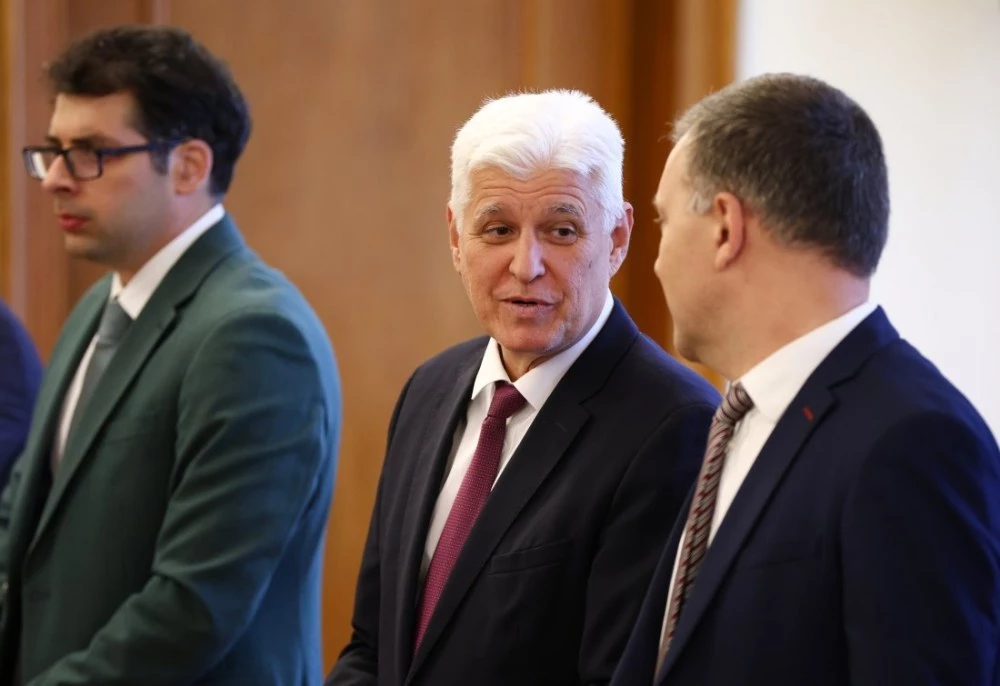 Министър Стоянов: Няма пряка заплаха от Иран за националната ни сигурност