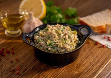 Вкусна рецепта за разядка с патладжан и тиквички