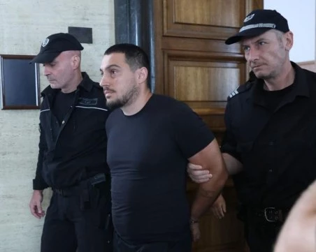 Домашен арест за мъжа, задържан с наркотици и 4-месечно бебе в колата