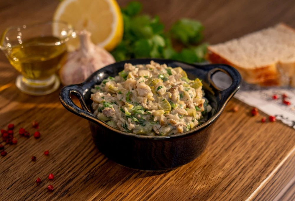 Вкусна рецепта за разядка с патладжан и тиквички