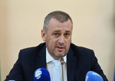 Министър Пеев: Имало е влияние върху GPS сигналите