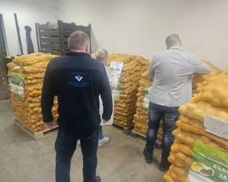 Проверки на НАП: следи се за нарушения по борси, пазари и тържища