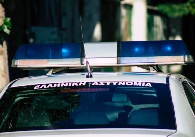 Бунт в център за мигранти край Серес; 35 души избягаха след сблъсъци с полицията