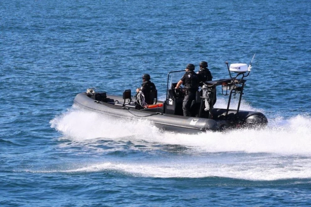 Лодка с 15 мигранти потъна в Средиземно море