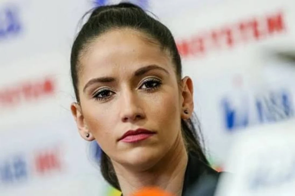 Замериха колата на Невяна Владинова с парчета бетон СНИМКА