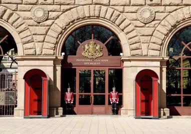 Правителството ще предложи президентът отново сам да избира състава на служебния кабинет