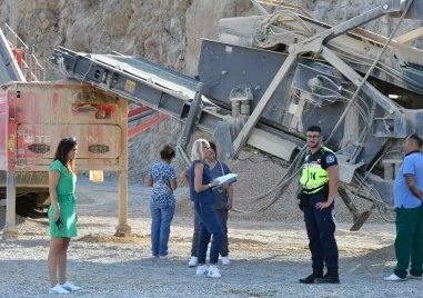 Огромна скала уби багерист в кариера край Хасково