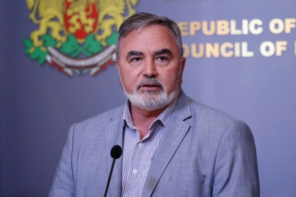 Доц. Ангел Кунчев подаде оставка
