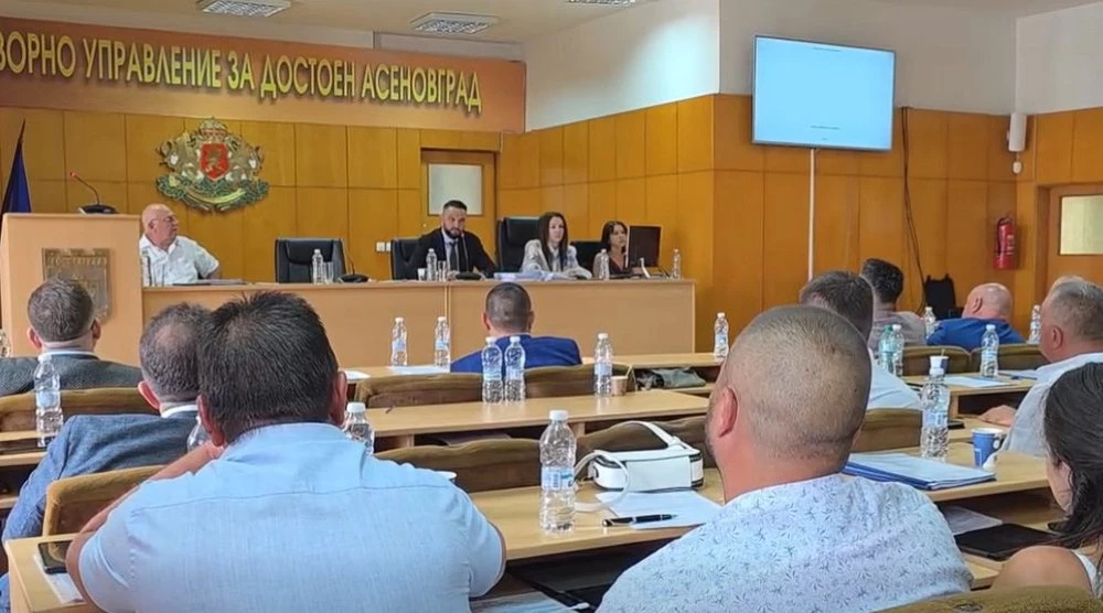 Обрат в Асеновград: Отложиха решението за Стоматологията, свикват обществено обсъждане