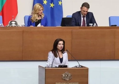 1/3 от шефските позиции в публични дружества вече ще са за жени