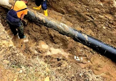 След голямата авария, която остави Асеновград без вода: Започва поетапно възстановяване