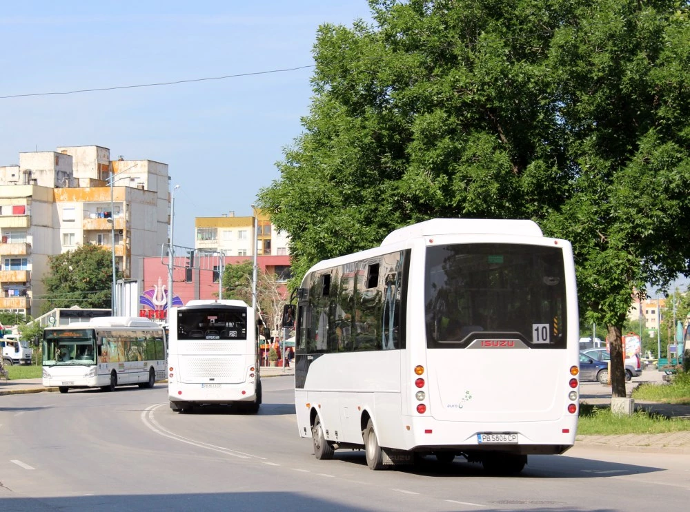 Мачът Ботев - Левски спира движението на автомобили покрай Колежа тази неделя