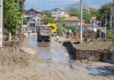 Струмяни търси доброволци за разчистване след потопа
