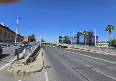 Поставят първата табела на Бетонния мост „Тодор Александров в Пловдив днес