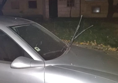 След вдигната чистачка: Стара съседска вражда прерасна в бой и заплахи в Асеновград