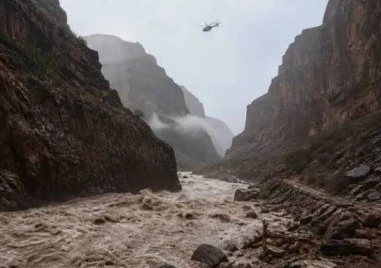 Водна стихия удари Гранд Каньон, издирват 15 души