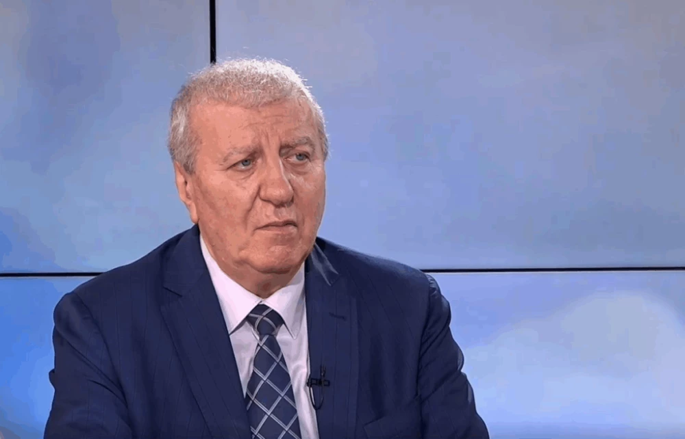 Александър Томов се кандидатира за президент
