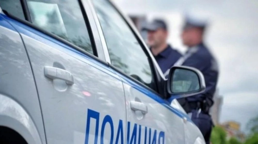 Пиян мъж нападна съседите си в Пловдив, буйства яростно при арест