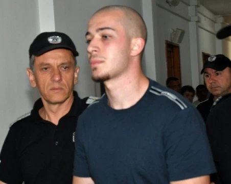 Адвокат: Бургазлиев се смееше в съда, докато гледахме кадрите от катастрофата
