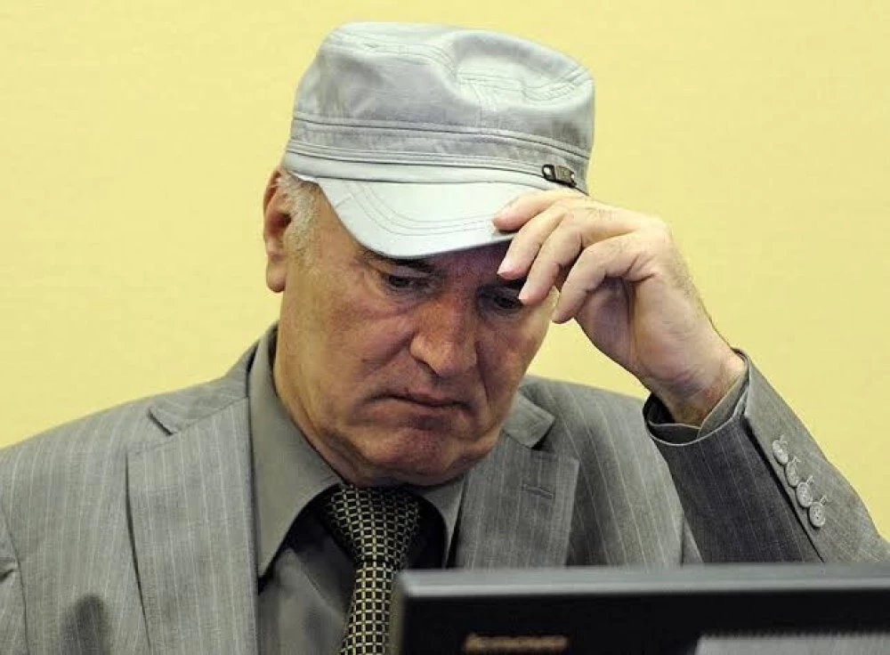 Хиляди жалби за прославяне на Ратко Младич заляха прокуратурата в Босна