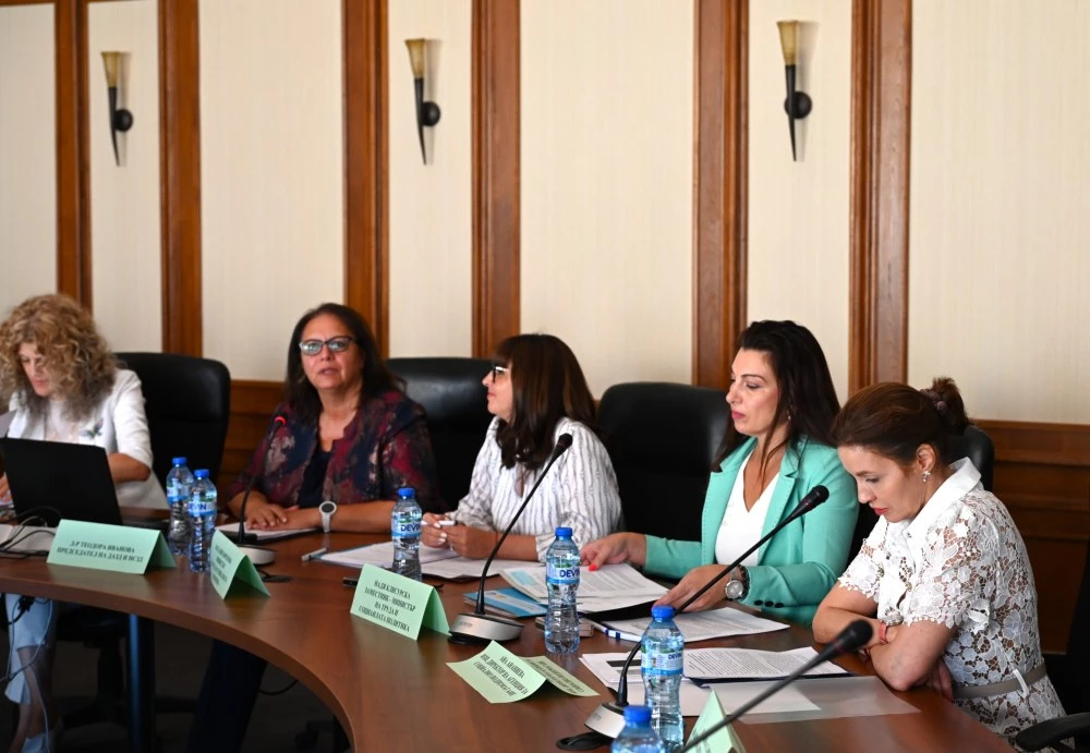Разработват нова Програма за превенция на насилието и злоупотребата с деца