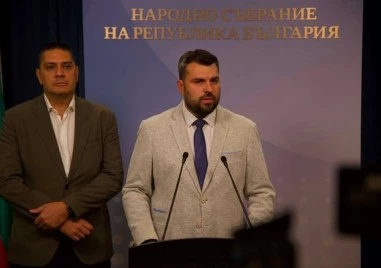 ГЕРБ: Радев се крие зад несъществуващи теми, вместо да осъди Русия