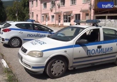 Пловдивчанин инсценира кражба от дома си, трима пък задигнаха бебешка количка и парфюми