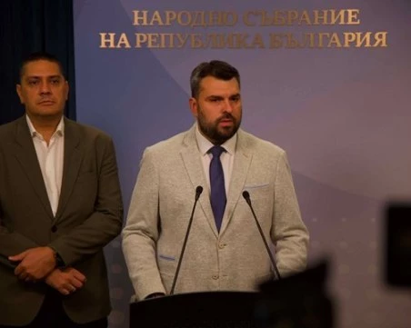 ГЕРБ: Радев се крие зад несъществуващи теми, вместо да осъди Русия