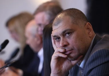 Главният прокурор поиска имунитет на депутат за търговия с влияние