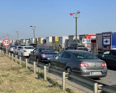 Километрични опашки на „Капитан Андреево