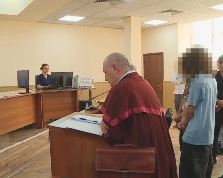 Решават днес да гледат ли отново мярката на момчета от втората група, обвинени за убийството в Пловдив