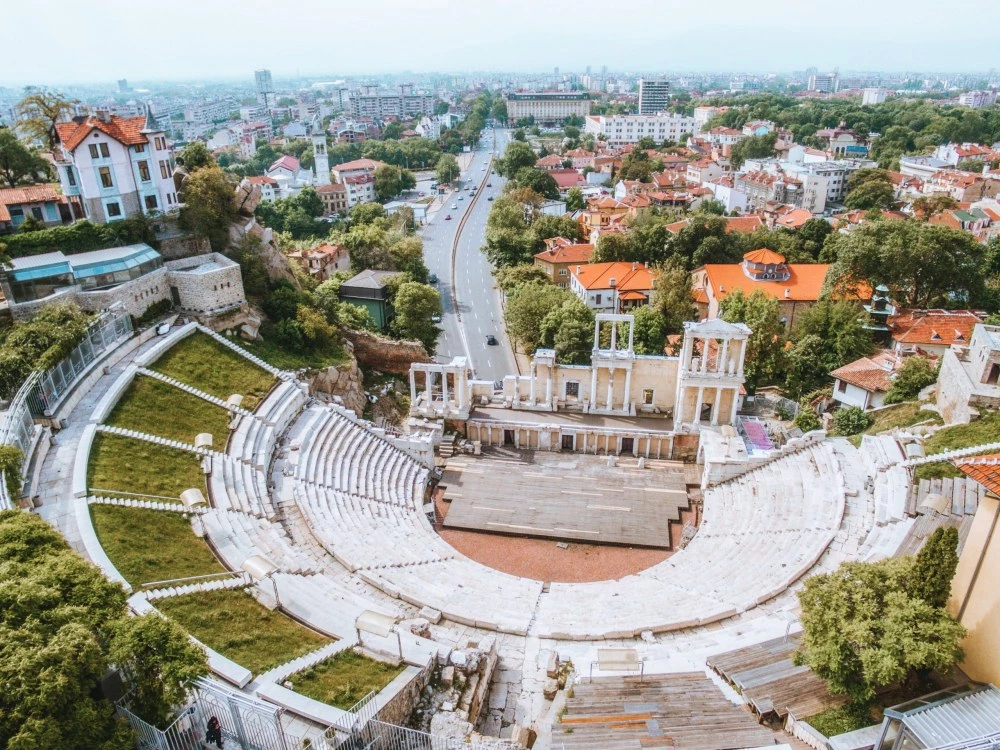 Слънчево и с летни температури остава времето в Пловдив