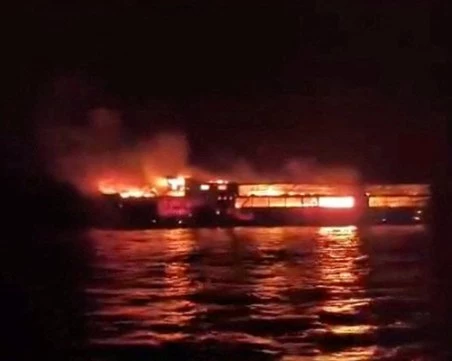 Ферибот се запали на Филипините, има загинали и десетки в неизвестност