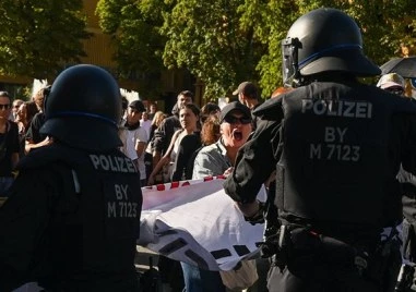 Хиляди протестираха в Германия след победата на Алтернатива за Германия