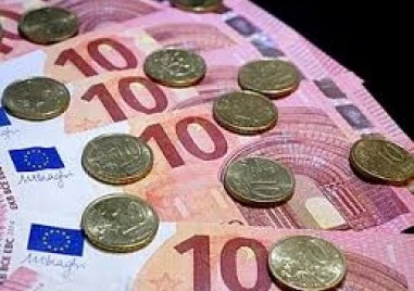 Повече пари за осигуровки: За някои професии минималните прагове скачат с 30%