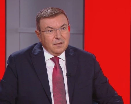 Костадин Ангелов: Нито един партиен кандидат не може да бъде обединител на нацията