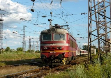 Евакуираха пътници от влак на гара Сливен заради багаж