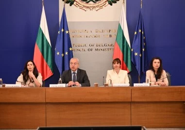 Линията на бедност през 2027 г. ще бъде 443 евро