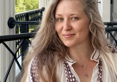 Тереза Якова представя стихосбирката си 