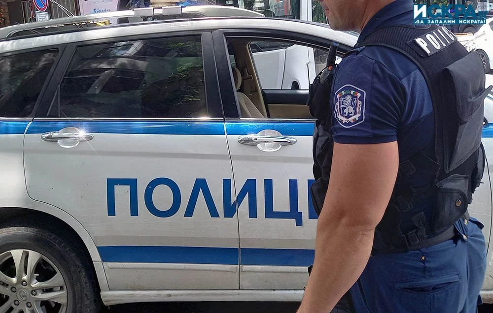 Четирима млади мъже са задържани с наркотици в Пещера и Пазарджик