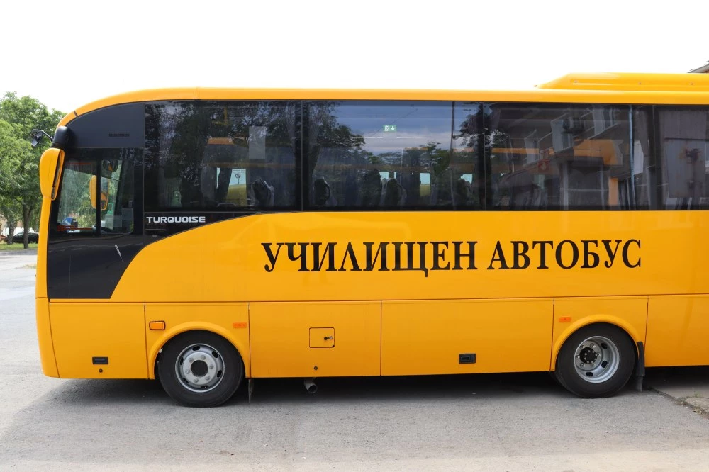 Преди новата учебна година: Проверка установи неизправности при над 140 училищни автобуса