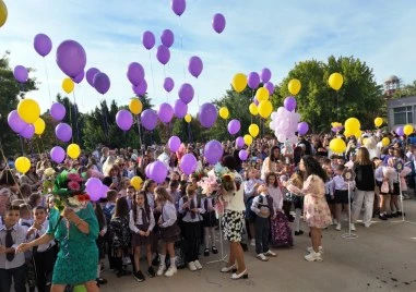 Кметът на „Тракия откри учебната година в училищата в района