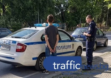 17-годишен се метна на семейната Корса без книжка край Пловдив, позорът му лъсва в кметството