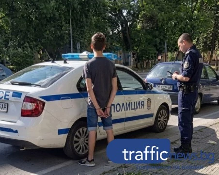 17-годишен се метна на семейната Корса без книжка край Пловдив, позорът му лъсва в кметството