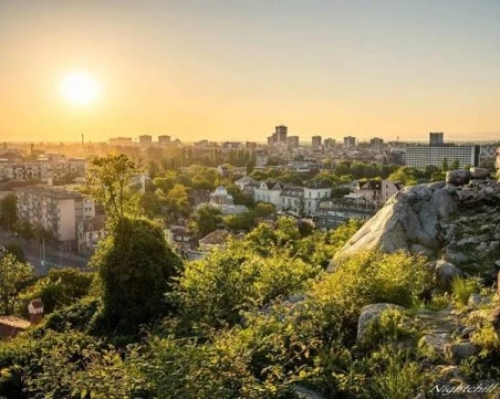 15 септември започва със слънце в Пловдив, температурите достигат 24° днес