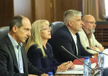 Юристи за „Петрохан: Очевидно няма нужда от съдебна реформа, защото присъдите вече се раздават от експерти