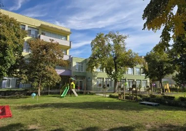 С тържество: Новият корпус на детска градина в центъра на Пловдив отвори врати