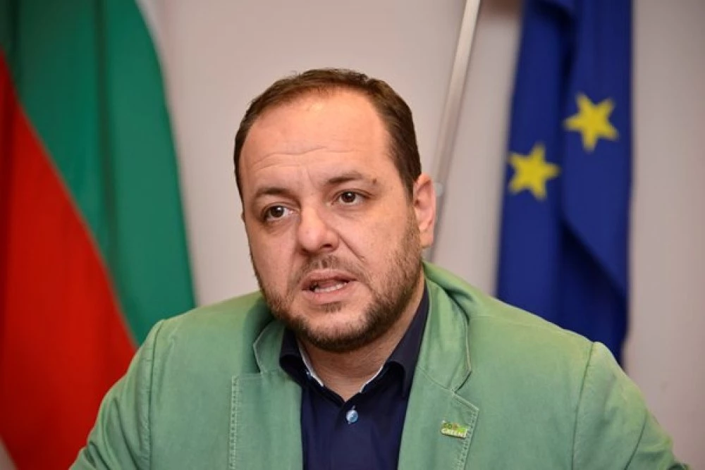 Борислав Сандов е обвинен за длъжностно престъпление заради споразумението с Ивайло Калушев